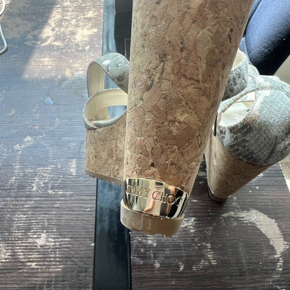 Jimmy choo authentic wedges, size 40.5 , never worn outside - Picture 4 of 7